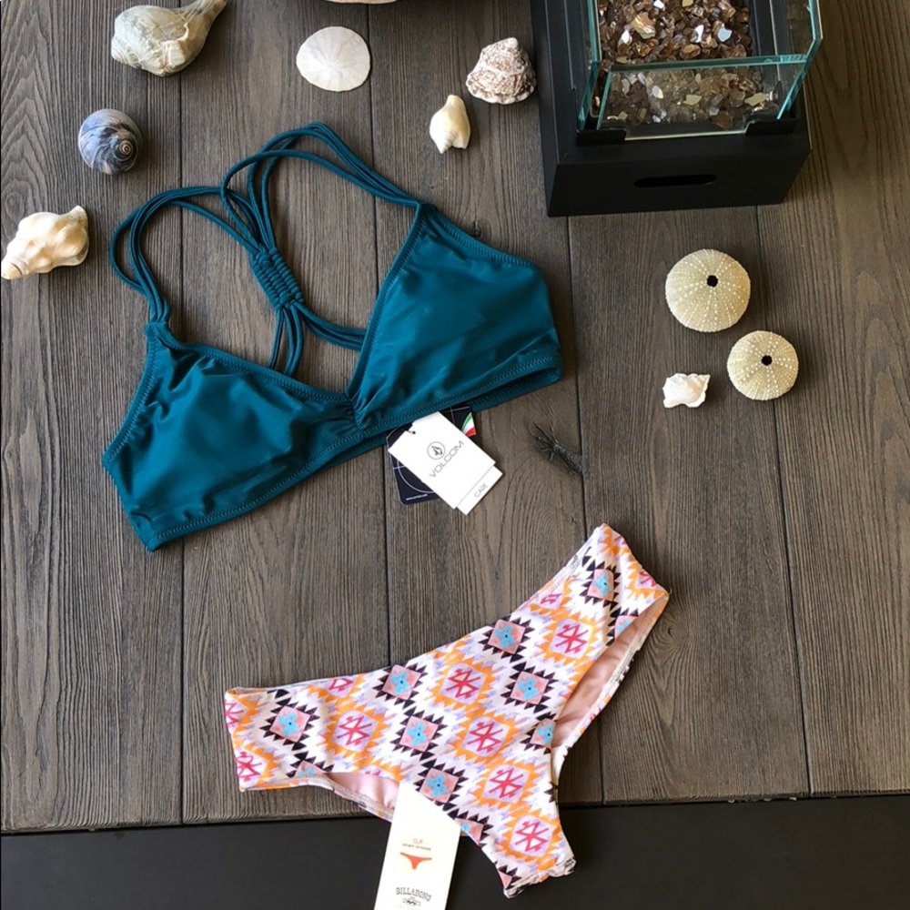 Volcom Bikini - Picture 3 of 8